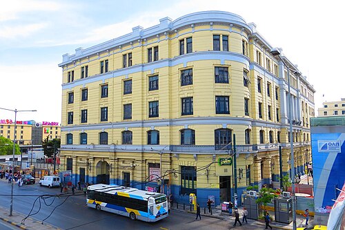 Piraeus railway station